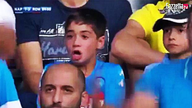 Το κλάμα του πιτσιρικά φαν της Νάπολι που συγκίνησε την Ιταλία!