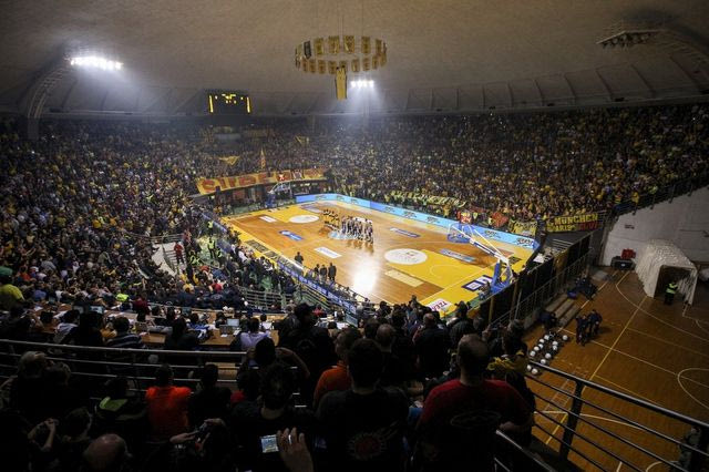 Sold-out μία εβδομάδα πριν το τζάμπολ