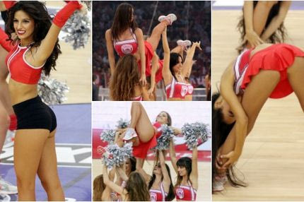 Στα αποδυτήρια μαζί με τις cheerleaders του Ολυμπιακού