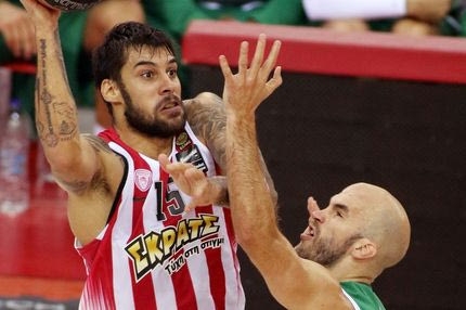 Ο Ολυμπιακός έκανε πλάκα στο πρώτο ντέρμπι με τον Παναθηναϊκό