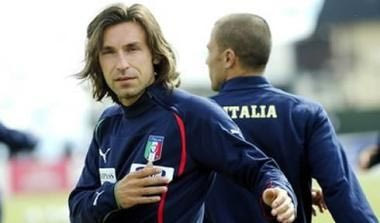 Ανησυχία με Πίρλο στην Ιταλία