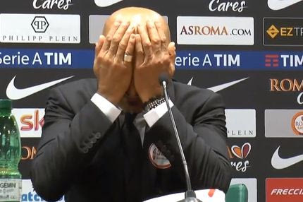 Σόου Σπαλέτι: Χτύπησε το κεφάλι του μετά από ερώτηση δημοσιογράφου!