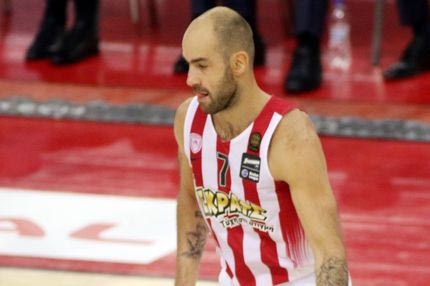 Αποθεώθηκε ο Σπανούλης στη selfie της Ολυμπίας