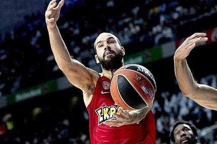 Προδόθηκε από την επίθεση και την περιφερειακή άμυνα