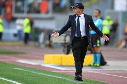 Νέος προπονητής για Καρνέζη