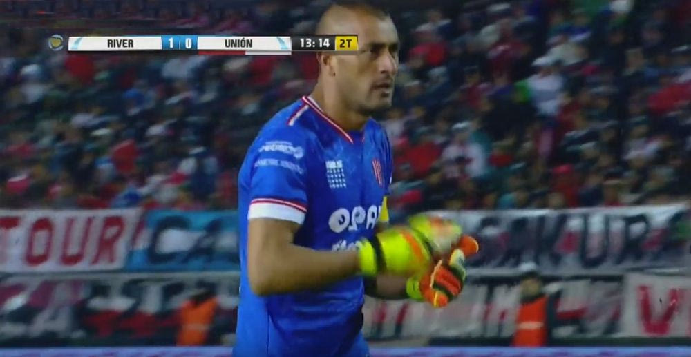 “Τα έχεις πάρει”, έδειξε παίκτης σε διαιτητή!