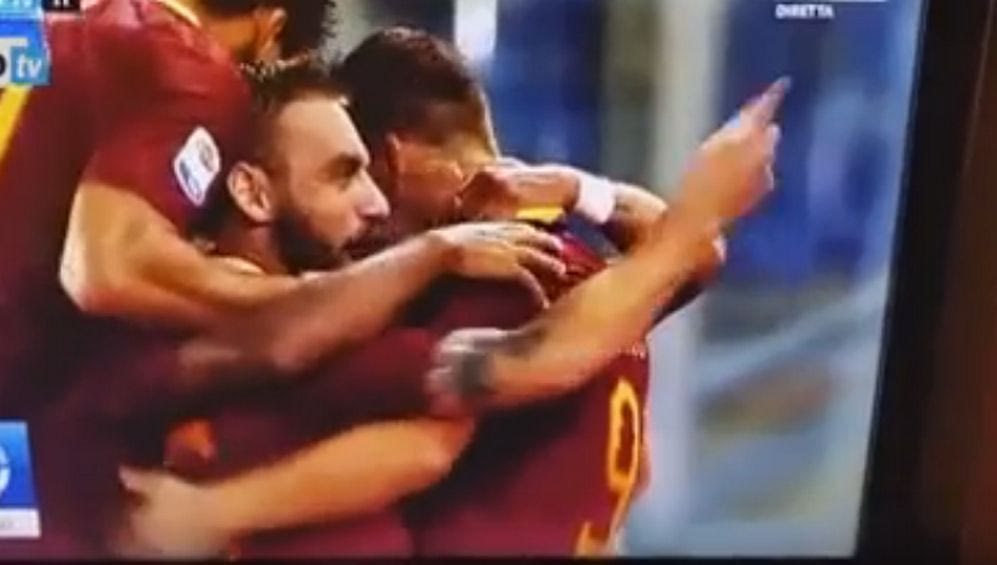 Ο Ντε Ρόσι τα “έχωσε” στους οπαδούς της Ρόμα!