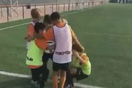 Οι πιτσιρικάδες της Βαλένθια τρόλαραν τον Νεϊμάρ