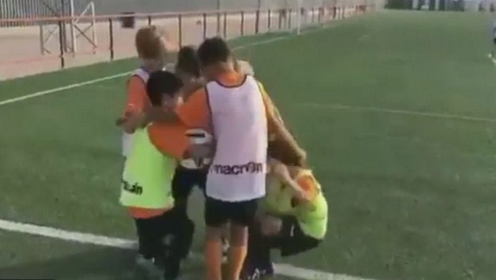 Οι πιτσιρικάδες της Βαλένθια τρόλαραν τον Νεϊμάρ