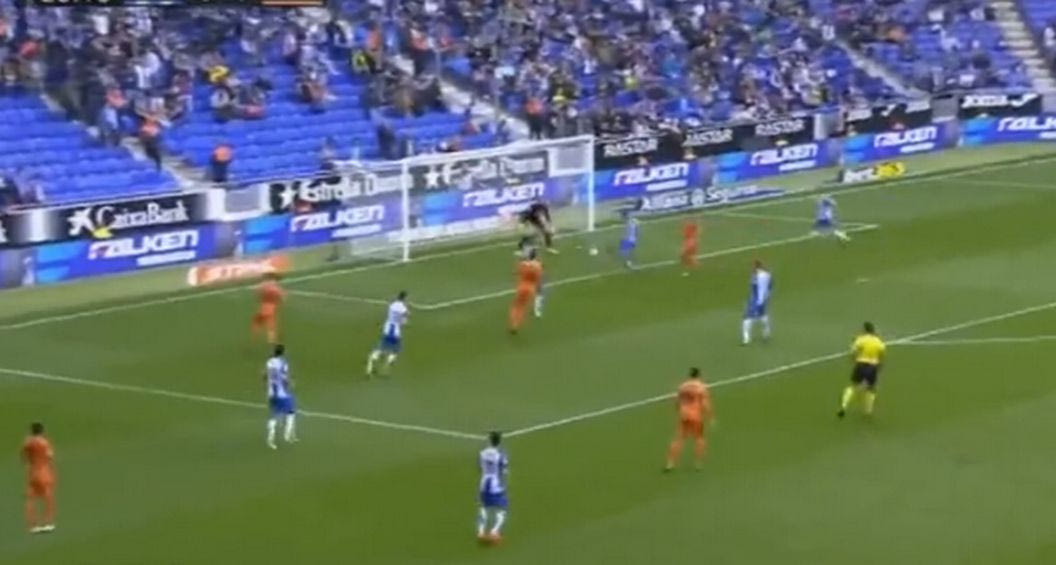 Τρικυμία και αυτογκόλ η Εσπανιόλ του Ρομπέρτο