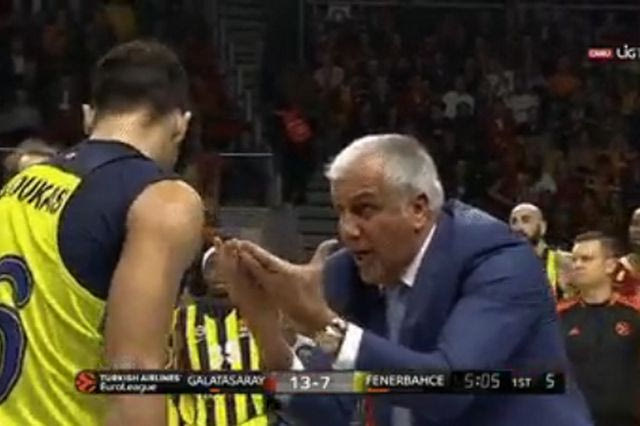 Τα… πήρε με Σλούκα ο Ομπράντοβιτς