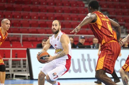 Εκτέλεση από το τρίποντο! Ετσι έπεσε στην Πόλη ο Ολυμπιακός