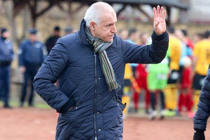 Τρίζει η καρέκλα του Αλενατόρε Αναστό