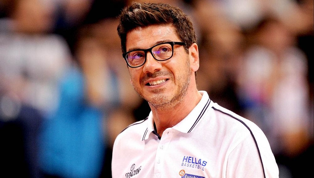 Παρελθόν από την Λοκομοτίβ ο Κατσικάρης