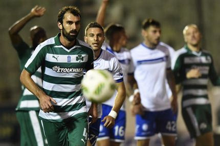 Ανανεώνει με μικρή ρήτρα ο Κουτρουμπής