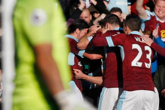 Γκολάρα μετά από βολέ έφαγε η Σίτι!