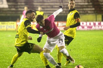 Ευκαιρίες στα… σκουπίδια και στη λάσπη