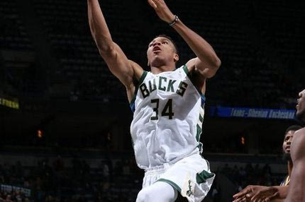 Πήραν φόρα Giannis και Μπακς