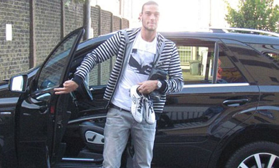 Ο Κάρολ δεν καταλαβαίνει από ληστές και όπλα!