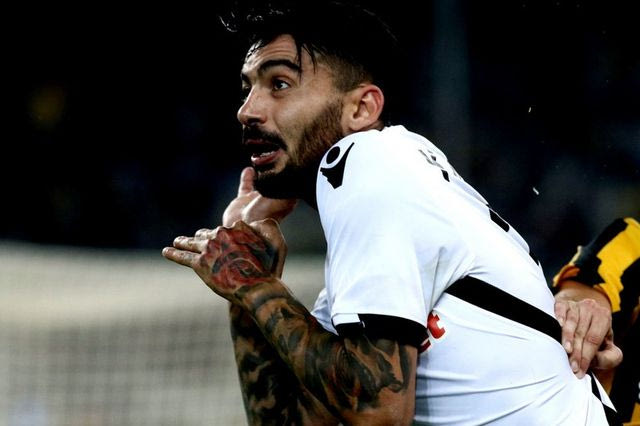 Φοβήθηκε το μάτι τους λόγω Κλάους