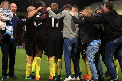 Ο μπαμπάς της ΧΡΟΝΙΑΣ στο Κρίσταλ Πάλας-Μάντσεστερ Σίτι!