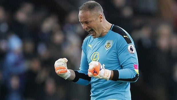 Γύρισε μετά από 1664 ημέρες και δεν γλίτωσε το “τρολάρισμα”!