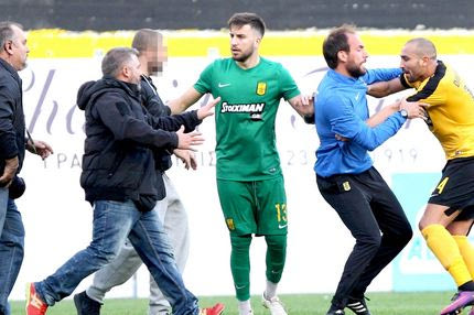 Ξύλο με Τζεμπούρ και οπαδό μετά το ματς του Άρη!