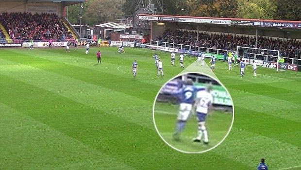 Τιμωρήθηκε με 12 αγωνιστικές για δολοφονική αγκωνιά!