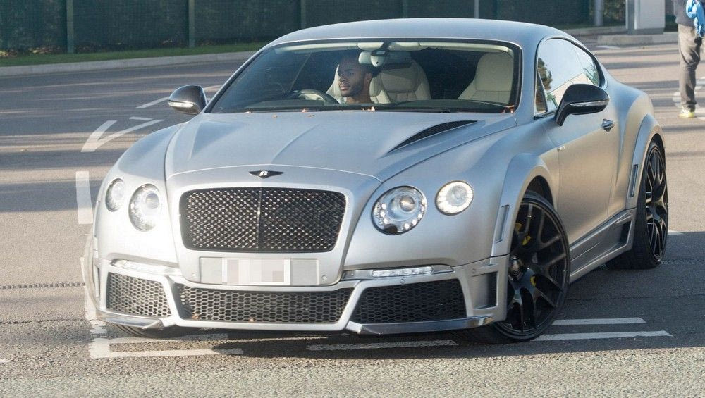 Έπαθαν… πλάκα με τη νέα ΑΜΑΞΑΡΑ του Στέρλινγκ!