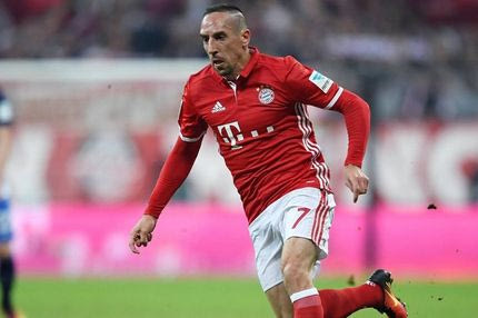 Ανανεώνει με τρελά λεφτά ο Ριμπερί