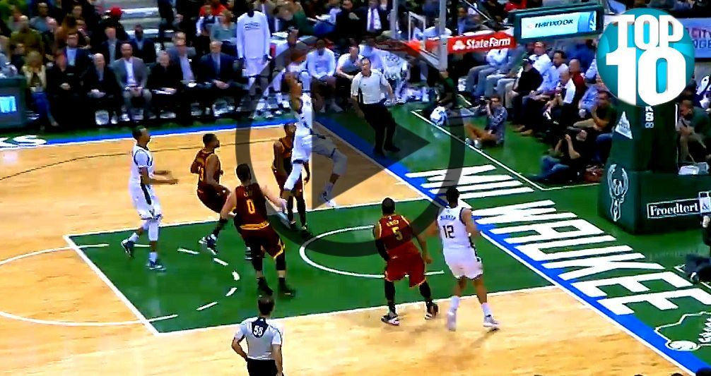 Στην κορυφή του TOP-10 με coast-to-coast κάρφωμα ο Αντετοκούνμπο!