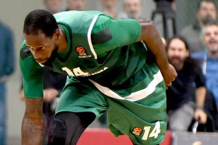 Ο Γκιστ δεν χάνει το χαμόγελό του! Κι ας μείνει εκτός για μήνες…