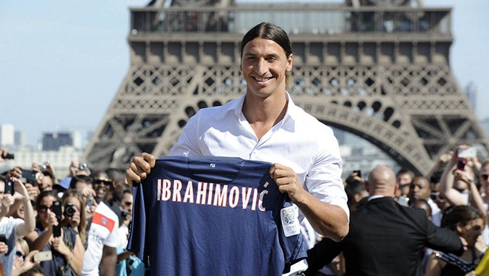 Ο Ζλάταν δεν ανέβηκε ποτέ στον Πύργο του Άιφελ και του αρέσει το Μάντσεστερ