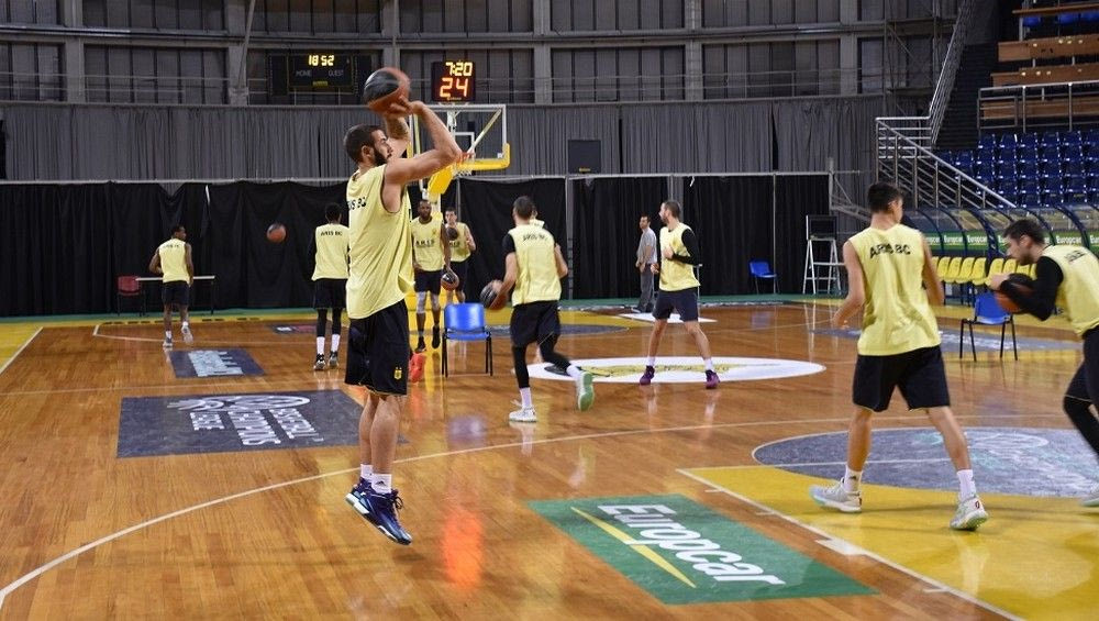 Με… Ολυμπιακό γυρίζει ο πρώην “πράσινος” Βλάντο