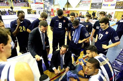 ΕΠΙΚΟΣ Καλαμπάκος: “Κοιτάμε ξένους σε… νοσοκομεία”