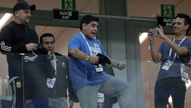 Τον Μαραντόνα όπως ουδείς θέλει να τον βλέπει…