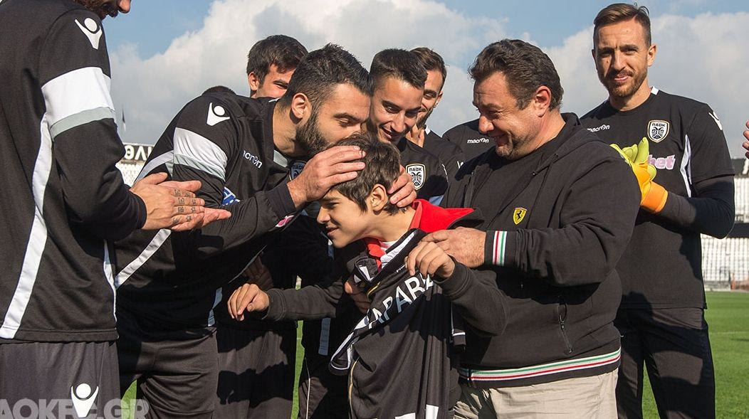 Ο μικρός Παναγιώτης συγκλόνισε στην προπόνηση του ΠΑΟΚ