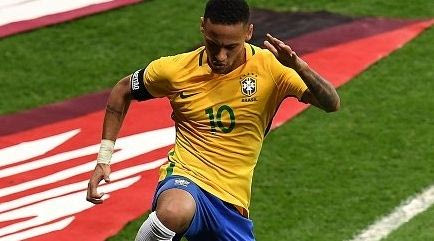 Μόνο με φάουλ σταματούσαν τον Νεϊμάρ οι παίκτες της Αργεντινής!