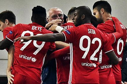 Γιατί κυνηγάει ο Ολυμπιακός την πρωτιά του ομίλου