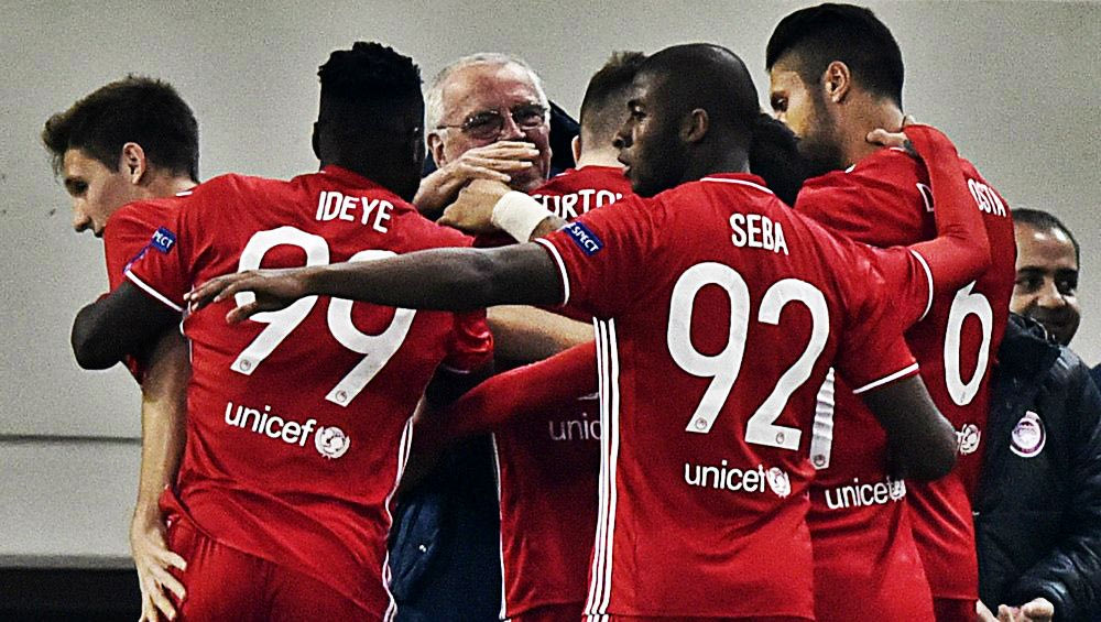 Γιατί κυνηγάει ο Ολυμπιακός την πρωτιά του ομίλου