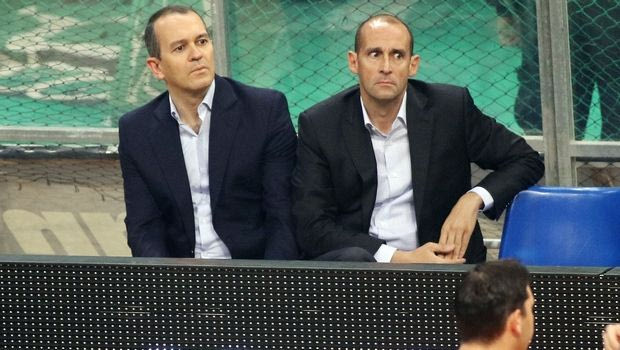 Οι Αγγελόπουλοι στον πάγκο του Ολυμπιακού!