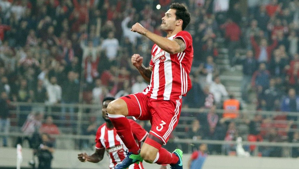 Οι αμυντικοί του Ολυμπιακού “εκτελεστές” του Παναθηναϊκού!