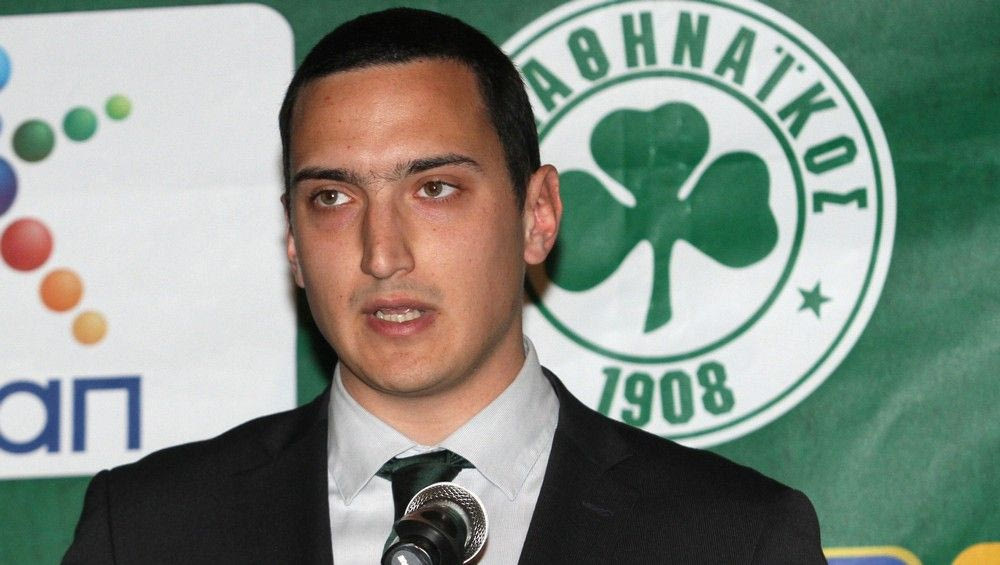 Ο Βλάχος το μάτι της διοίκησης στην ομάδα, ο γενικός αρχηγός στον “πάγο”