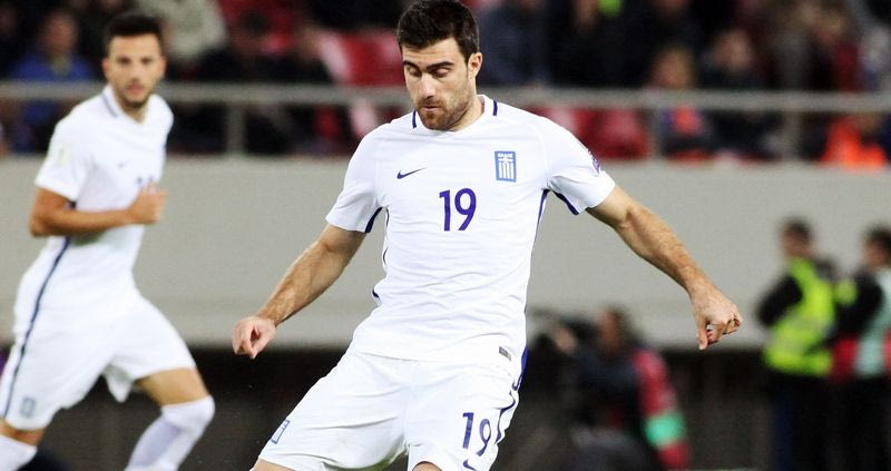 Μια λαμπάδα ίσα με το μπόι του Παπασταθόπουλου