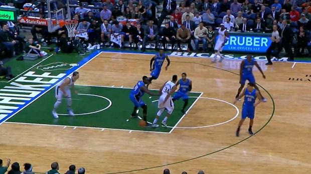 Η “μαγική” ασίστ του Αντετοκούνμπο στο Top-10