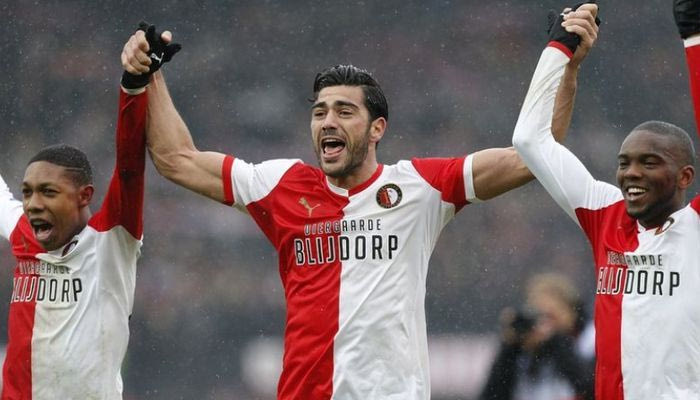 24η αγ.: Νίκη Φέγενορντ στο ντέρμπι, φωτιά στην κορυφή