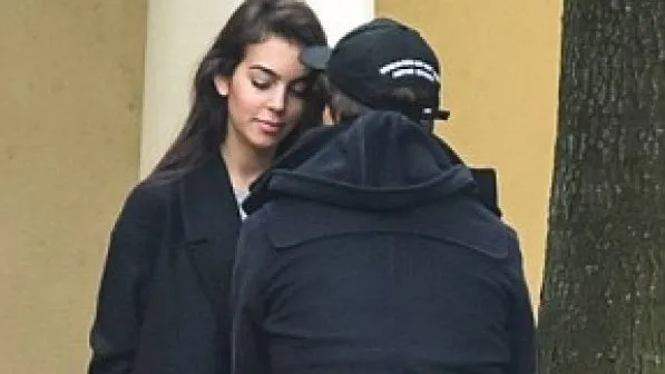 Αυτή είναι η μυστηριώδης μελαχρινή του Κριστιάνο Ρονάλντο