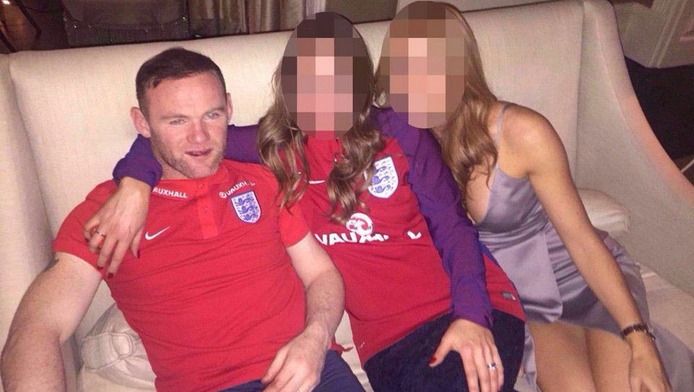 Η “Sun” εκθέτει τον Ρούνεϊ με νέες “ζουμερές” αποκαλύψεις!