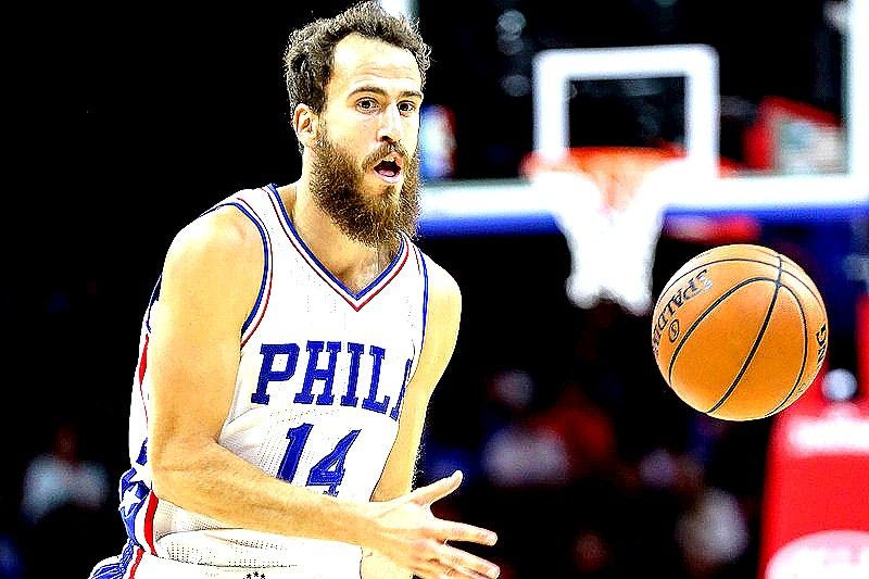 VIDEO: Πιρουέτα στο παρκέ ο Σέρχιο