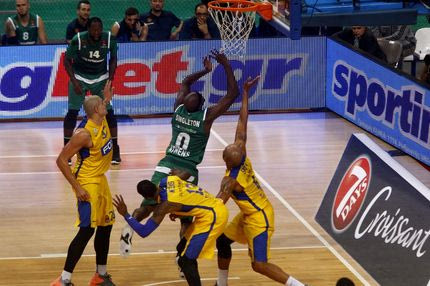 VIDEO: Eκλεισε τα φώτα ο Σίγκλετον!